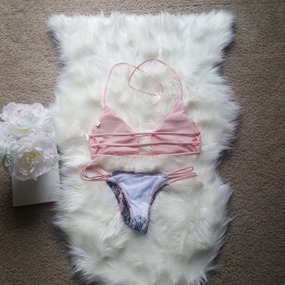 🎉Just in🎉Pink lace padded Brazilian bikini set! - Picture 8 of 8